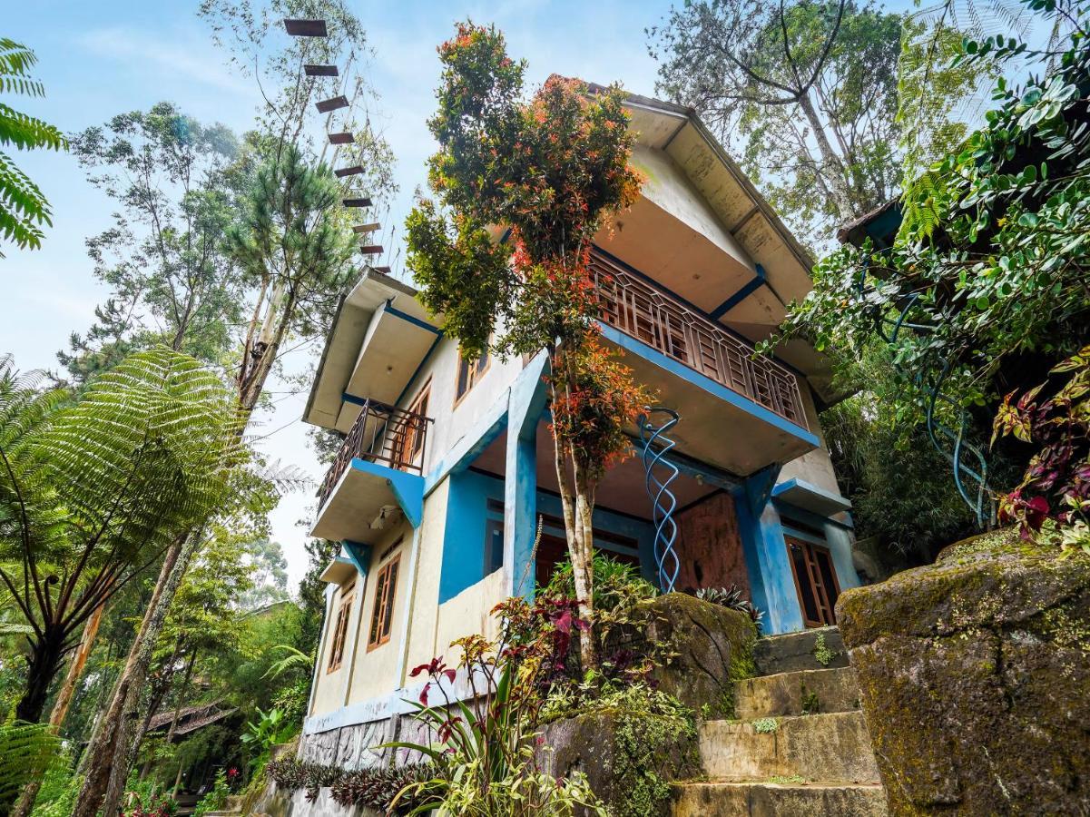 Oyo Homes 90915 Eco Tourism Desa Cihanjuang Rahayu Ciwangun Indah Camp Villas Bongkar Eksteriør bilde