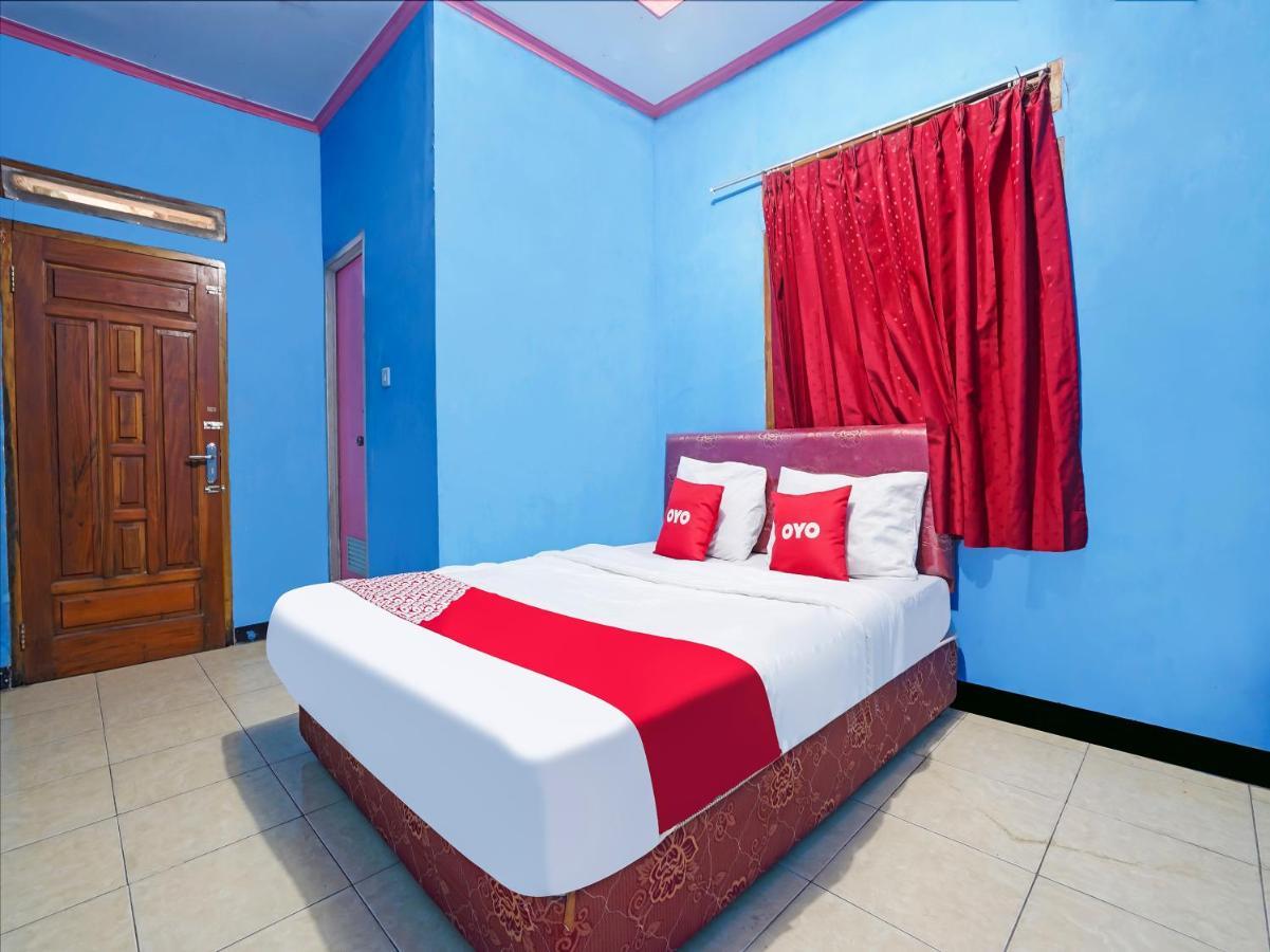 Oyo Homes 90915 Eco Tourism Desa Cihanjuang Rahayu Ciwangun Indah Camp Villas Bongkar Eksteriør bilde